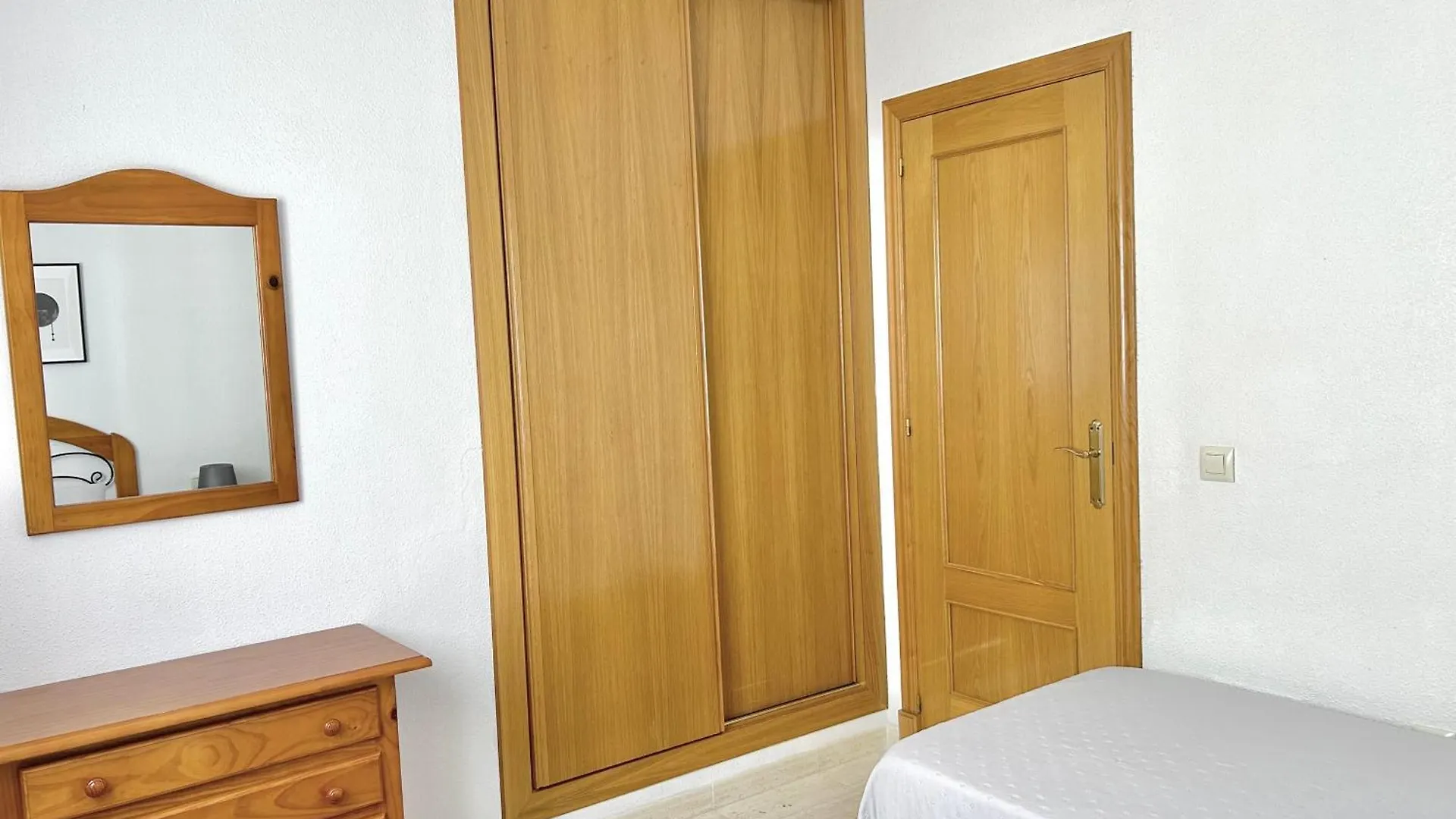 Panoramic Sea Views With Balcony, Air Conditioning And Parking Apartment Aguadulce (Almeria)