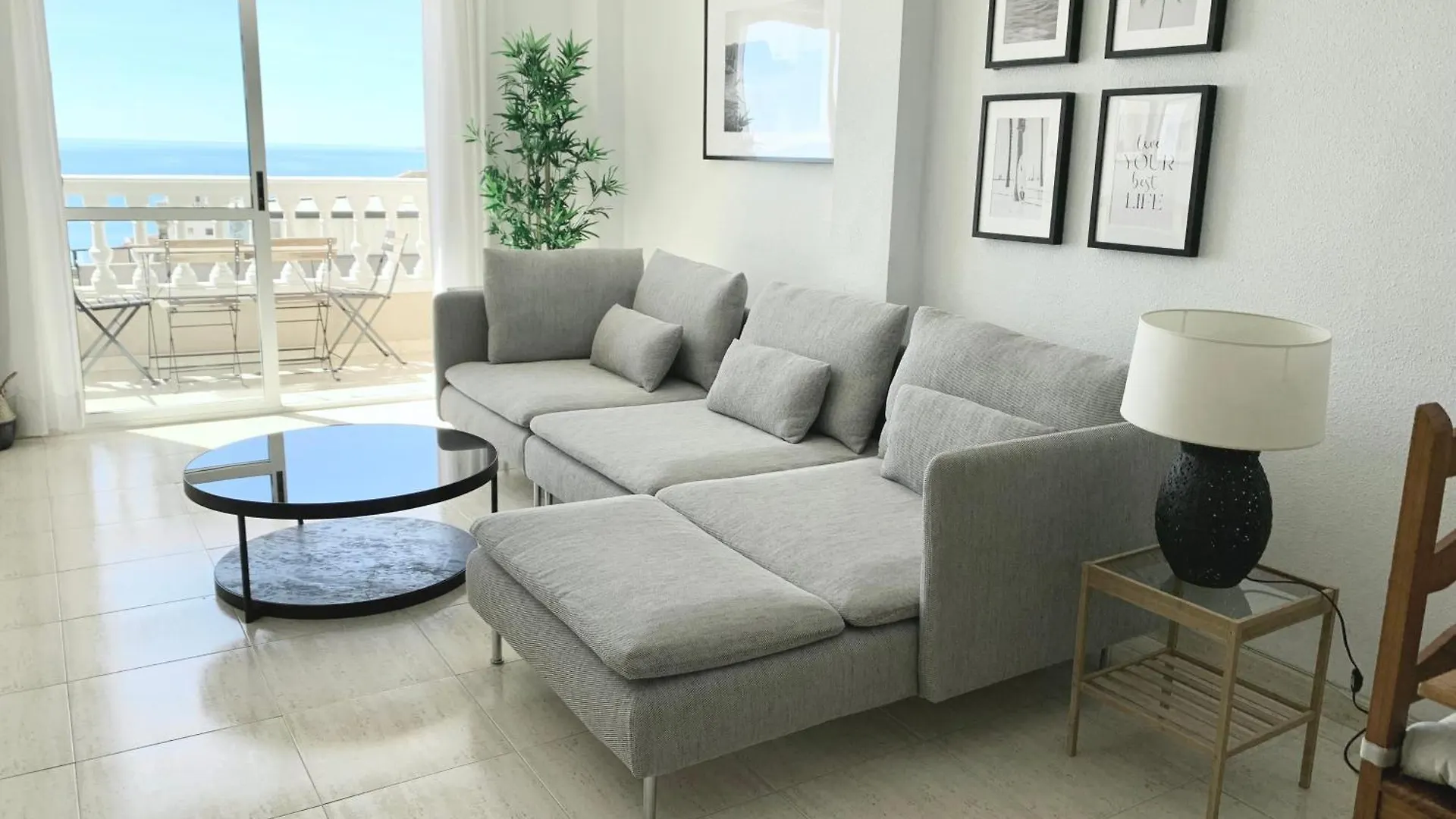 Panoramic Sea Views With Balcony, Air Conditioning And Parking
