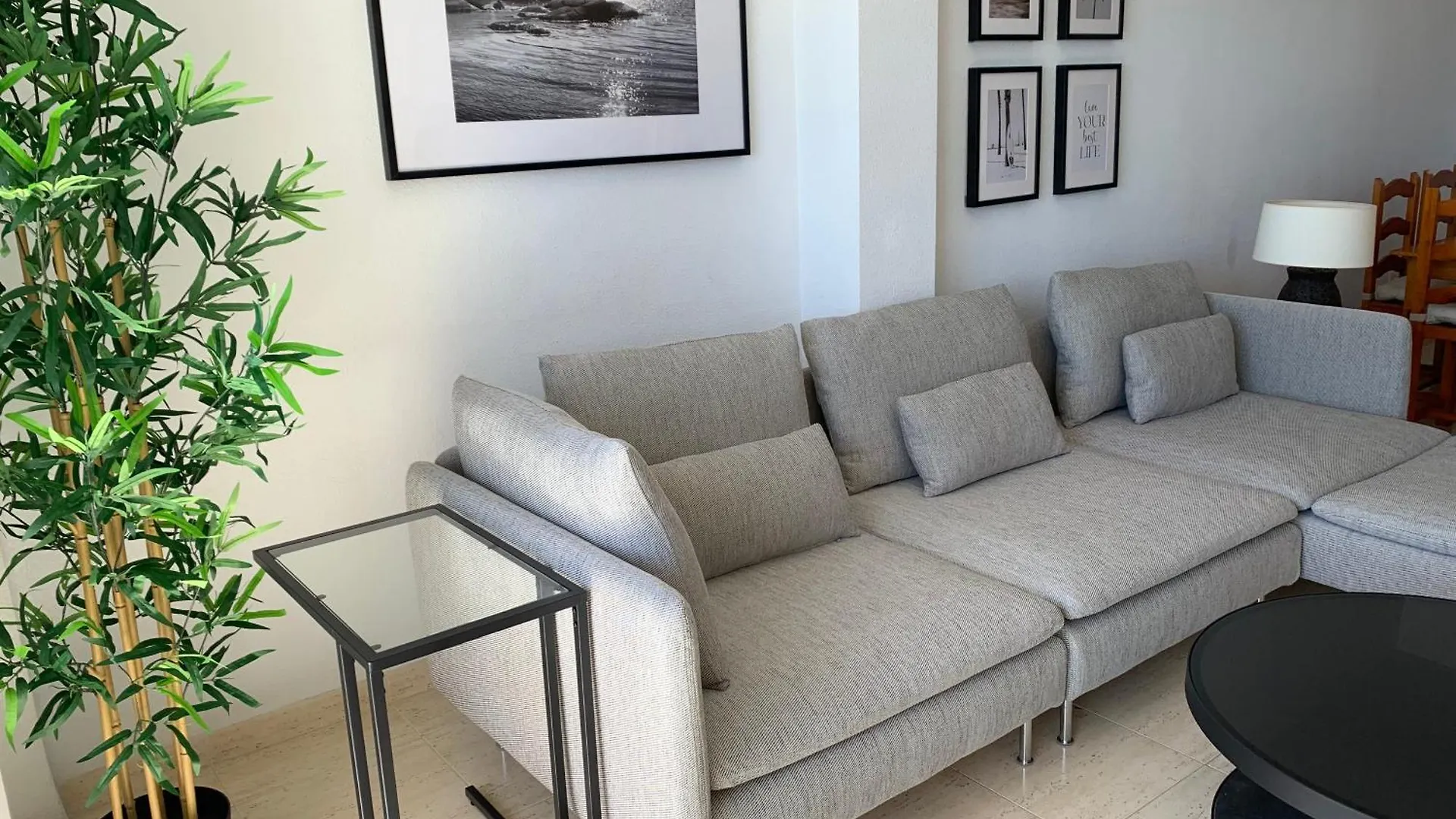 Panoramic Sea Views With Balcony, Air Conditioning And Parking
